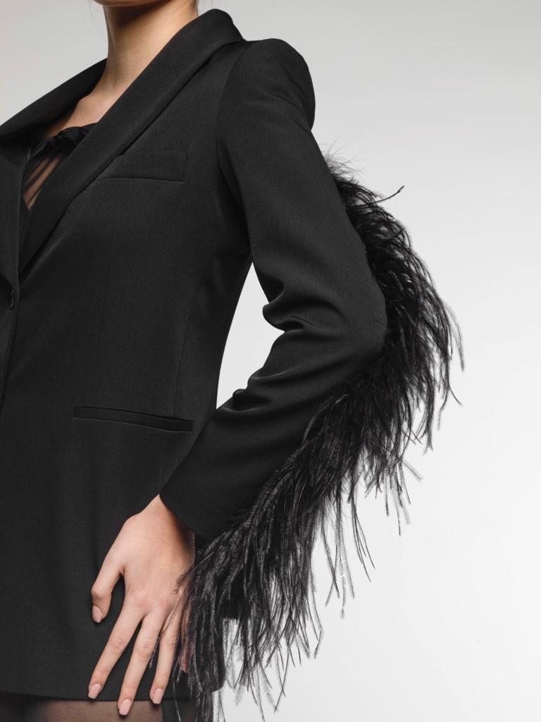 Giulia N. Giacca Plume