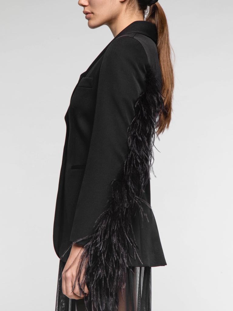 Giulia N. Giacca Plume