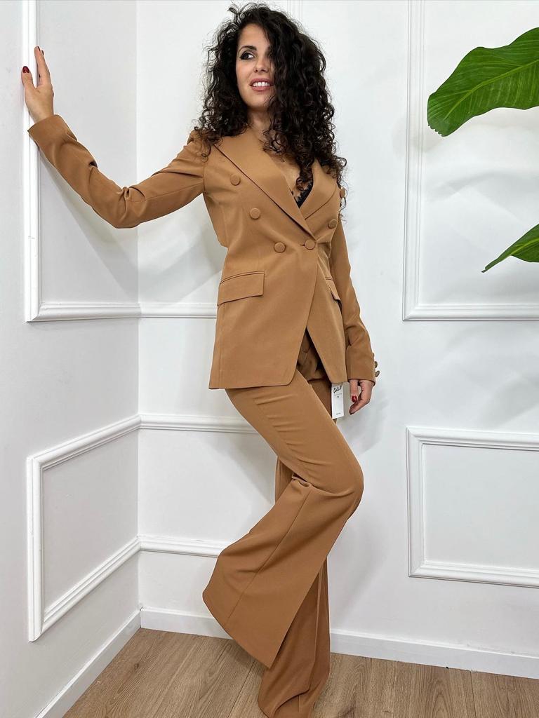 Tailleur Giulia N. Biscotto