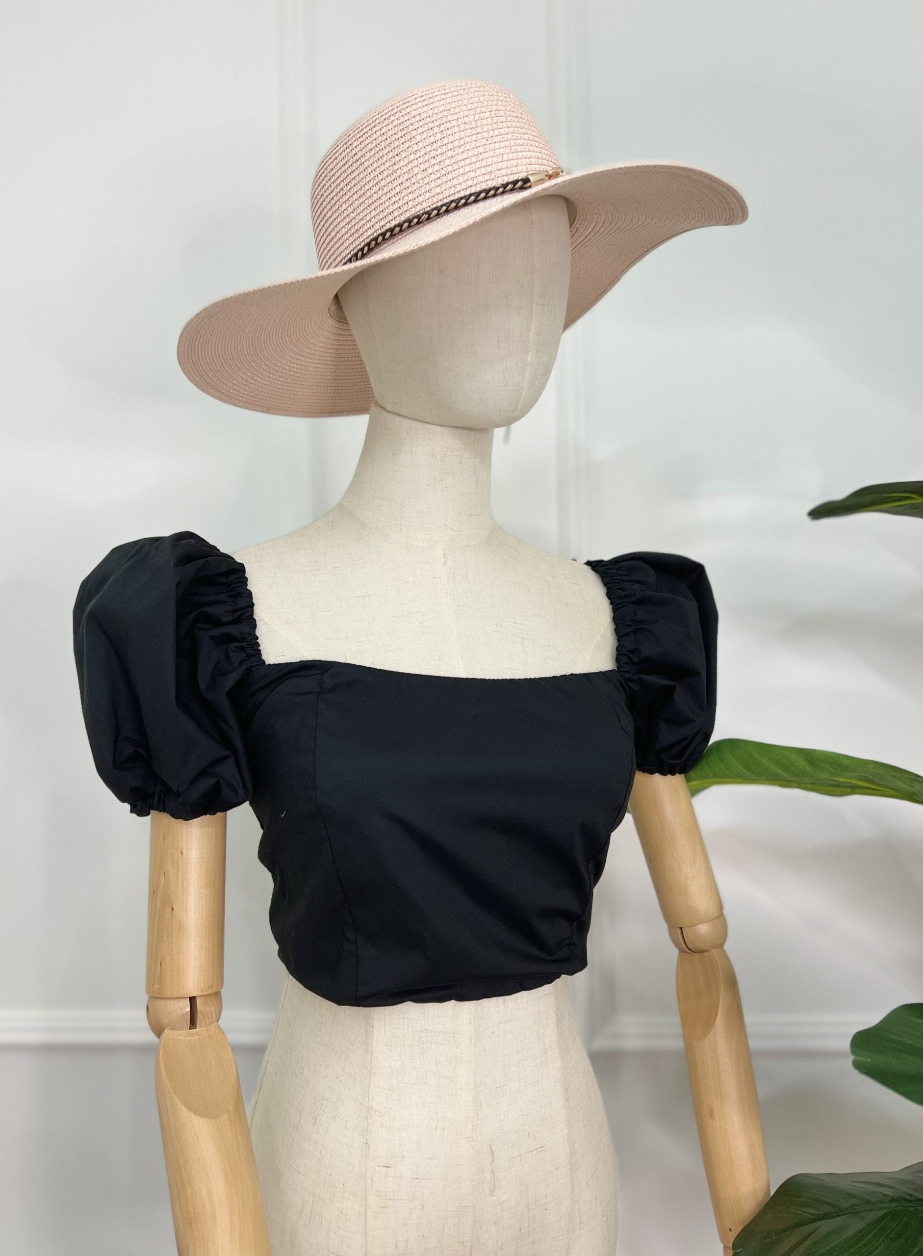 Giulia N. Crop Top
