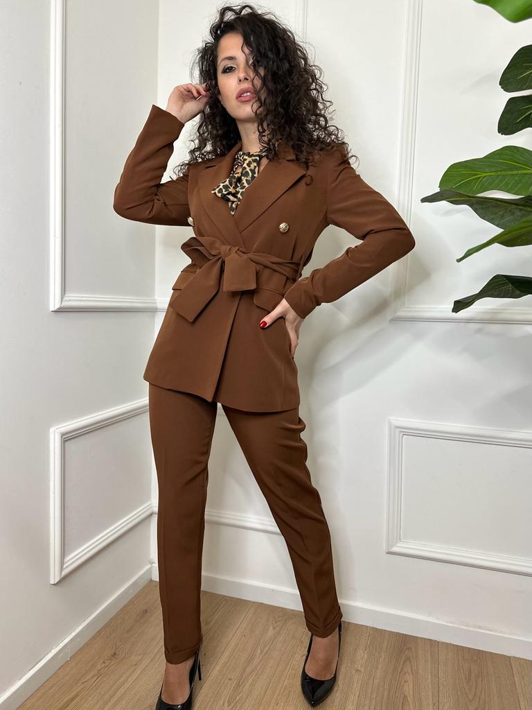 Queguapa Tailleur Brown