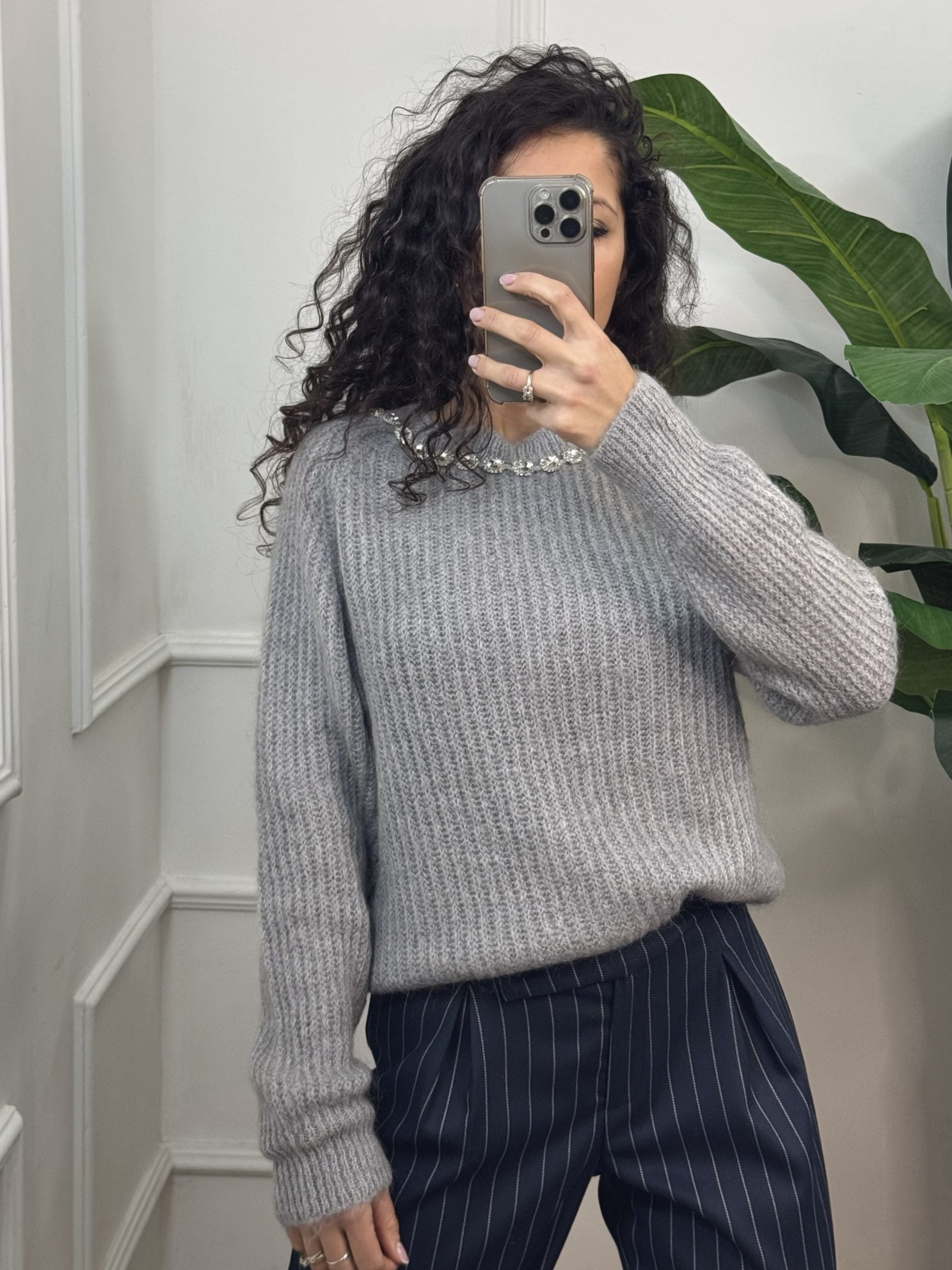 AnyPlace Pull Collier